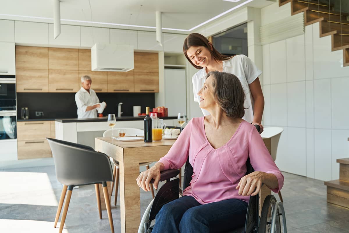 The Benefits of Having a Family Caregiver